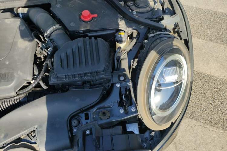 Used MINI 2021 2.0T COOPER S Artist Engine Bay Left