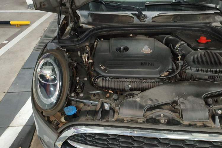 Used MINI 2021 2.0T COOPER S Classic Edition Five-Door Model Engine Bay Right