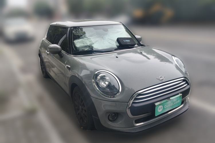 Used MINI 2021 1.5T ONE PLUS Front Right 45 Deg