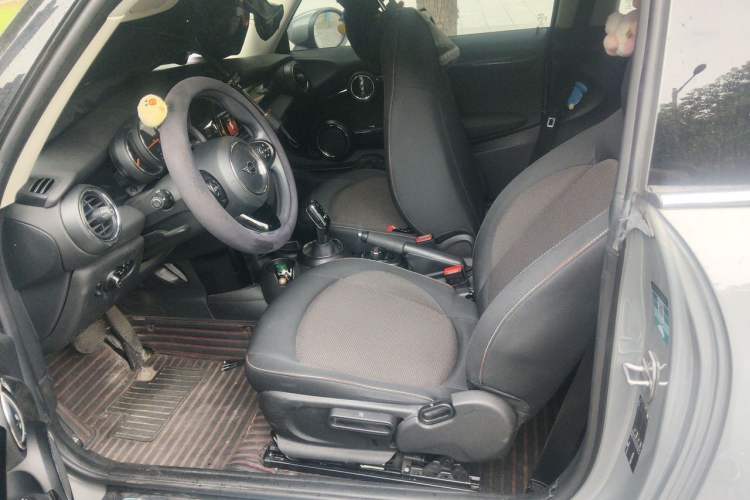 Used MINI 2021 1.5T ONE PLUS Left Front Seat