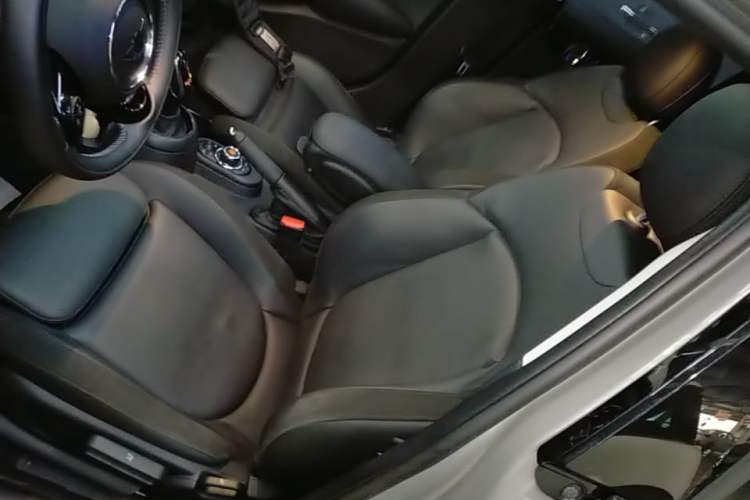 Used MINI 2021 1.5T COOPER Artist Five-Door Edition Left Front Seat