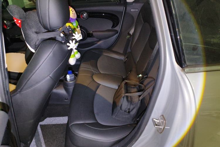 Used MINI 2021 2.0T COOPER S Classic Edition Five-Door Model Left Rear Seat