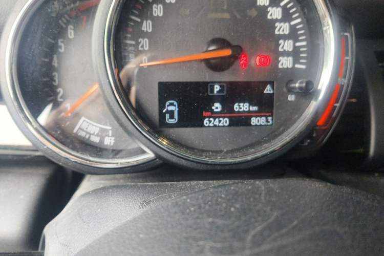Used MINI 2021 1.5T ONE PLUS Odometer Close Up