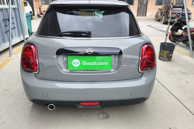 Used MINI 2021 1.5T COOPER Artist Five-Door Edition Rear