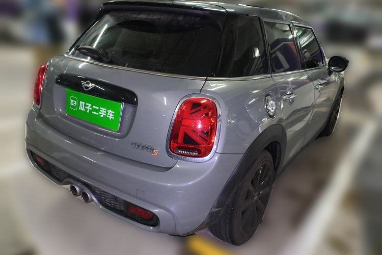 Used MINI 2021 2.0T COOPER S Classic Edition Five-Door Model Rear Right 45 Deg