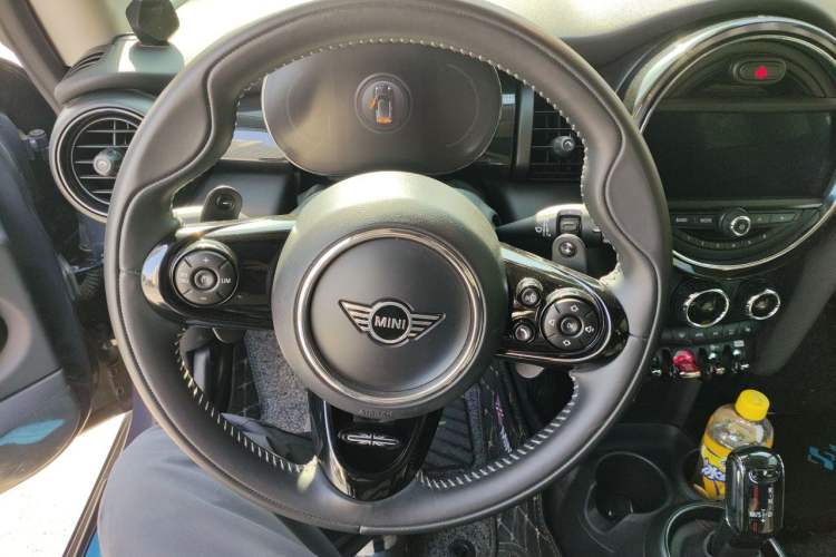 Used MINI 2021 2.0T COOPER S Artist Steering Wheel