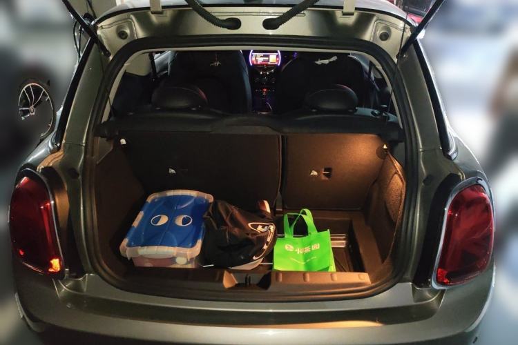 Used MINI 2021 1.5T COOPER Classic Edition Trunk