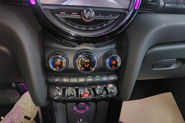 Used MINI 2021 1.5T COOPER Artist Audio And AC Panel