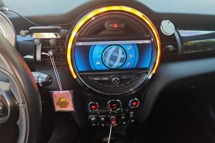 Used MINI 2021 1.5T COOPER Racing Driver Audio And AC Panel