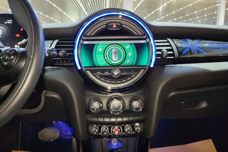 Used MINI 2021 1.5T COOPER Classic Edition Audio And AC Panel