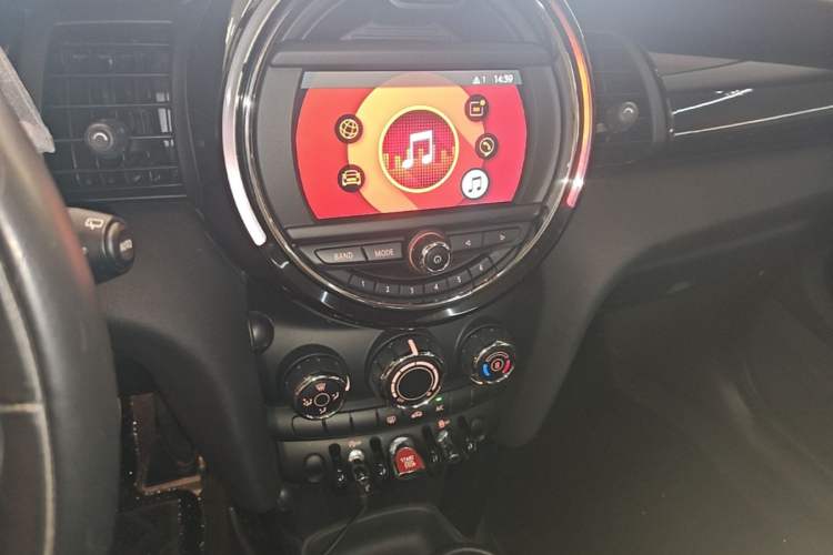 Used MINI 2021 1.5T ONE PLUS Audio And AC Panel