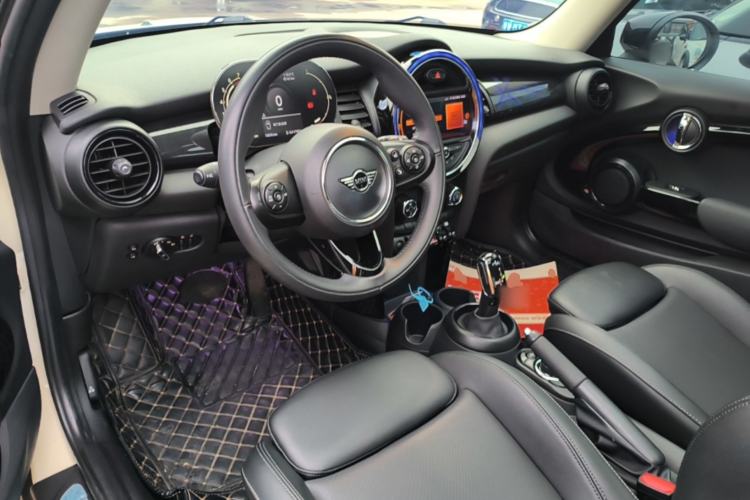 Used MINI 2021 1.5T COOPER Classic Edition Center Console