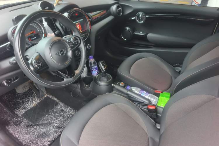 Used MINI 2021 1.5T ONE PLUS Center Console