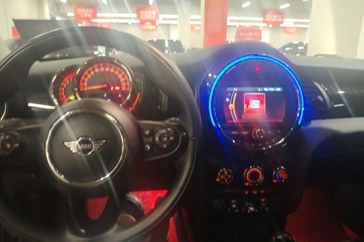 Used MINI 2021 1.5T ONE PLUS Center Console