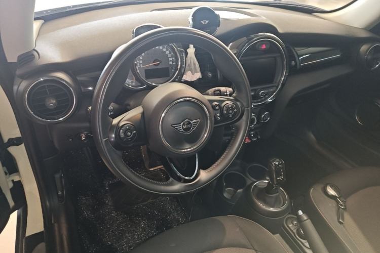 Used MINI 2021 1.5T ONE PLUS Center Console