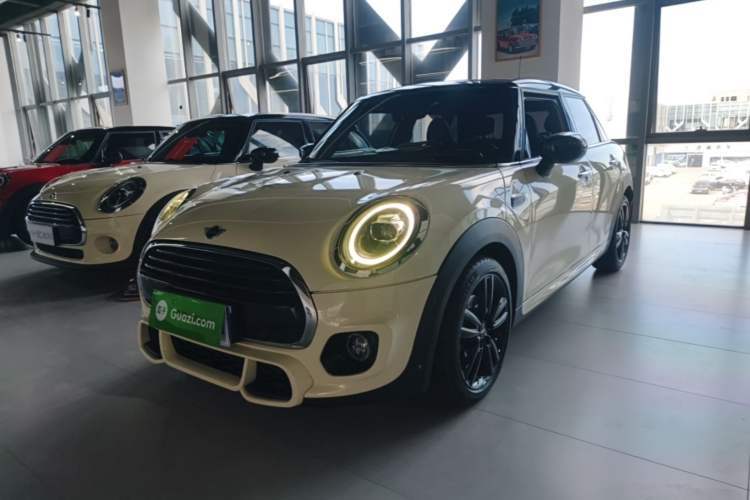 Used MINI 2021 1.5T COOPER Racing Edition Five-Door Model Guazi used car, China used car export, Used car for sale, Used cars, Cheapest cars for sale