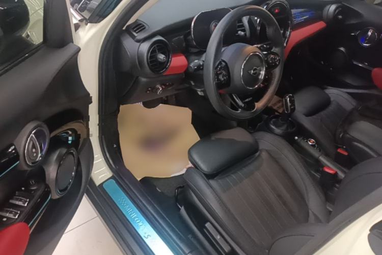 Used MINI 2021 2.0T COOPER S Artist Five-Door Edition Driver Seat