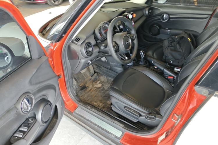 Used MINI 2021 1.5T ONE Five-Door Version Driver Seat