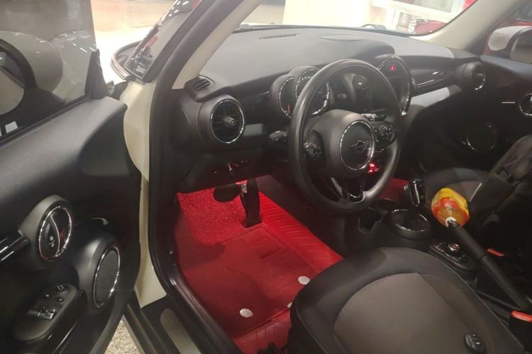 Used MINI 2021 1.5T ONE PLUS Driver Seat