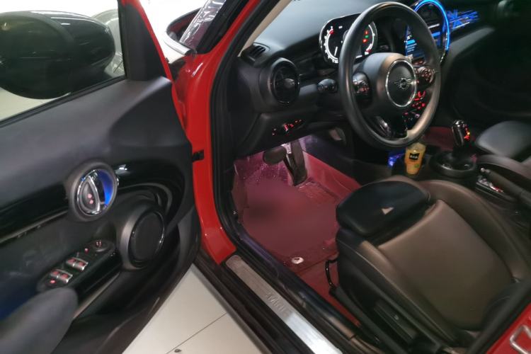 Used MINI 2021 1.5T COOPER Classic Edition Five-Door Version Driver Seat