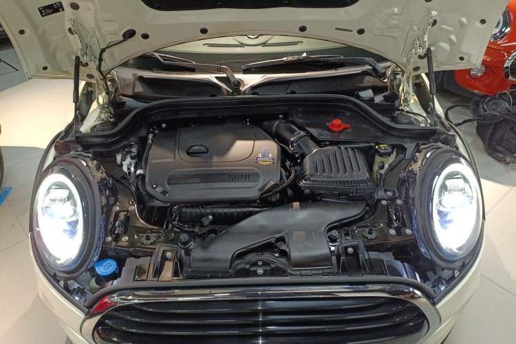 Used MINI 2021 1.5T COOPER Classic Edition Engine Bay