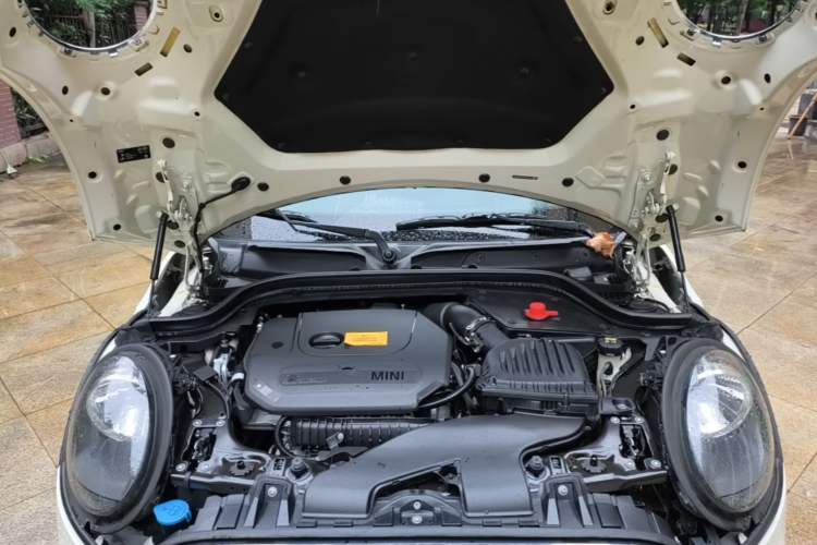 Used MINI 2021 1.5T ONE PLUS Five-Door Edition Engine Bay