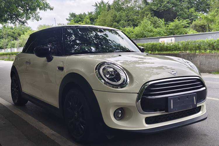 Used MINI 2021 1.5T COOPER Classic Edition Exterior 2