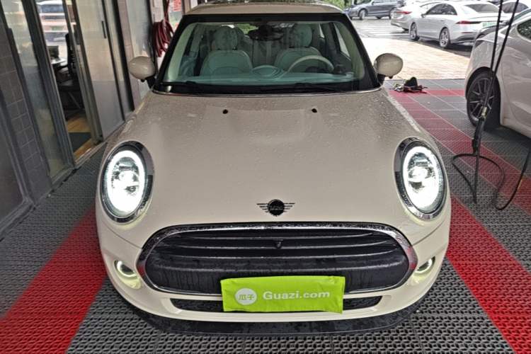 Used MINI 2021 1.5T ONE Front