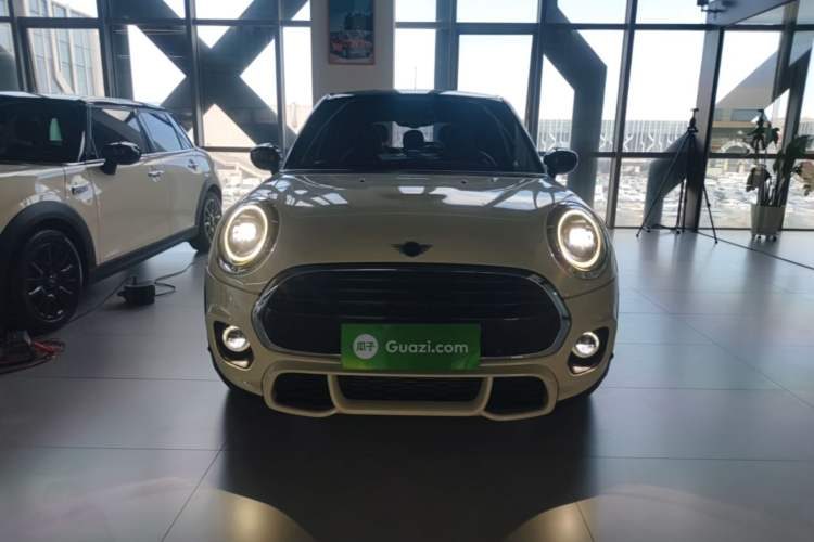 Used MINI 2021 1.5T COOPER Racing Edition Five-Door Model Front