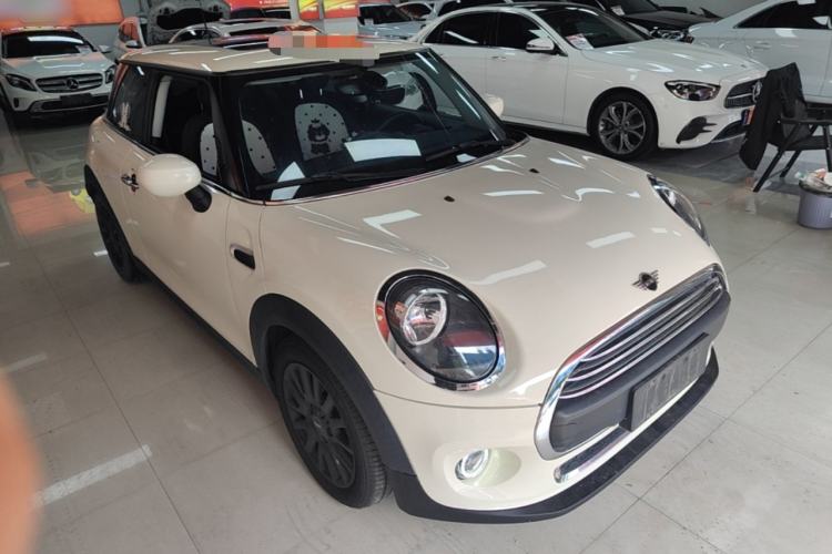Used MINI 2021 1.5T ONE PLUS Front Right 45 Deg