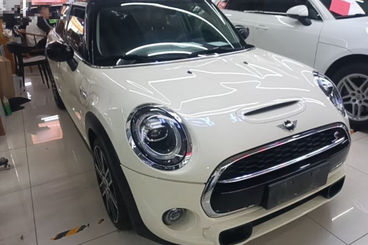 Used MINI 2021 2.0T COOPER S Artist Five-Door Edition Front Right 45 Deg