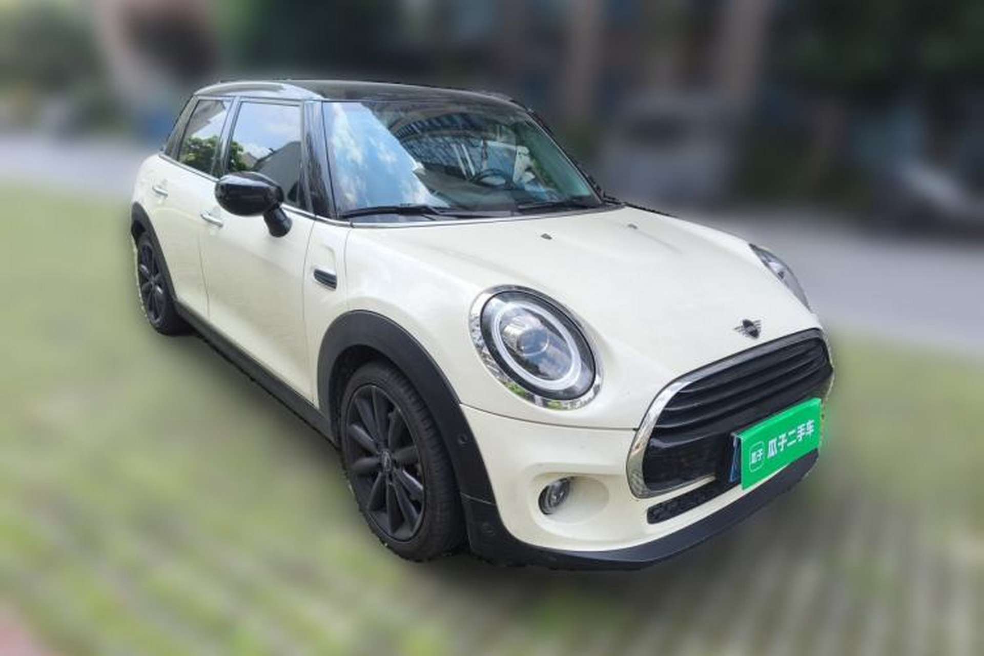 Used MINI 2021 1.5T COOPER Artist Five-Door Edition Front Right 45 Deg