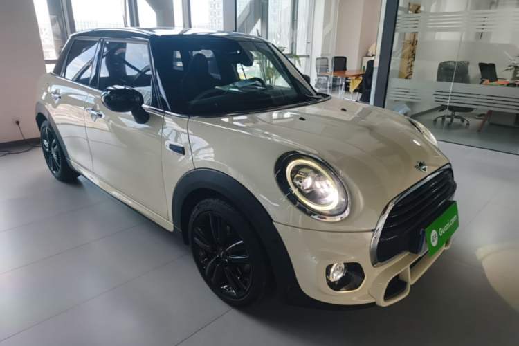 Used MINI 2021 1.5T COOPER Racing Edition Five-Door Model Front Right 45 Deg