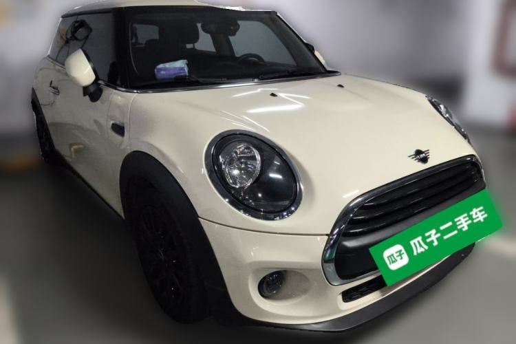 Used MINI 2021 1.5T ONE PLUS Front Right 45 Deg