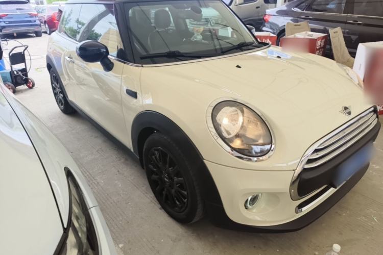 Used MINI 2021 1.5T ONE PLUS Front Right 45 Deg