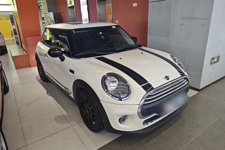 Used MINI 2021 1.5T ONE PLUS Front Right 45 Deg