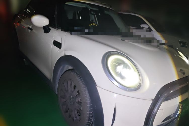 Used MINI 2021 1.5T ONE Five-Door Version Front Right 45 Deg