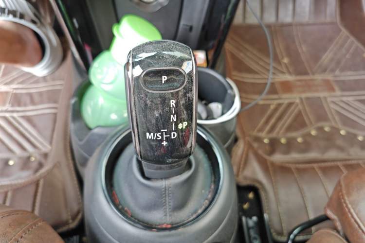 Used MINI 2021 1.5T COOPER Classic Edition Gear Lever
