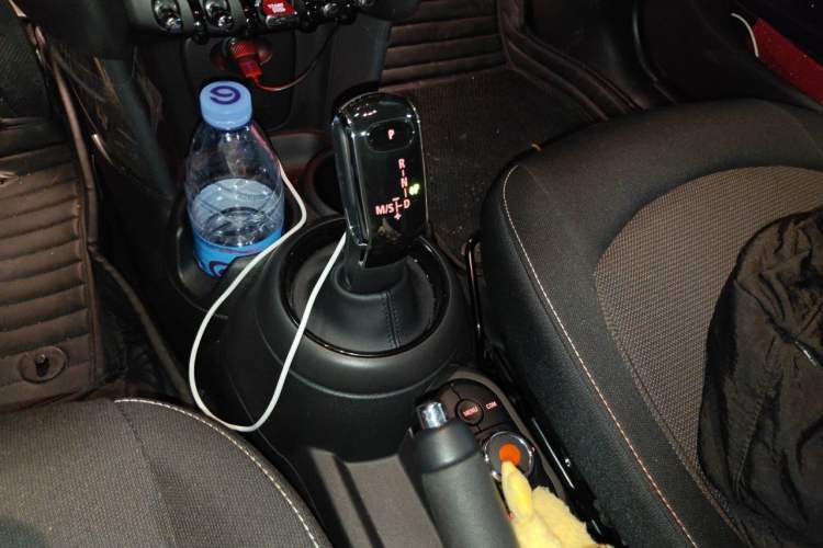 Used MINI 2021 1.5T ONE Gear Lever