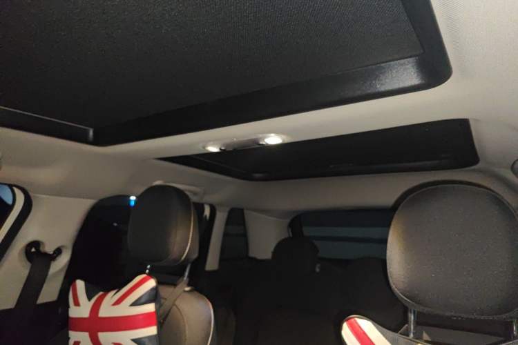 Used MINI 2021 1.5T ONE PLUS Five-Door Edition Headliner