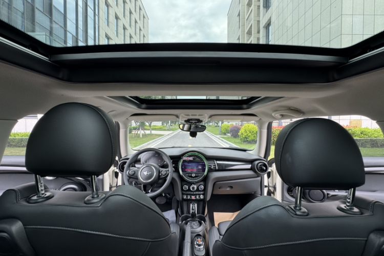Used MINI 2021 1.5T COOPER Classic Edition Headliner