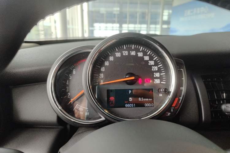 Used MINI 2021 1.5T ONE Five-Door Version Instrument Cluster