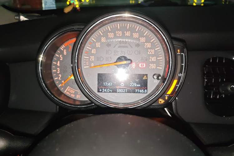 Used MINI 2021 1.5T ONE Five-Door Version Instrument Cluster