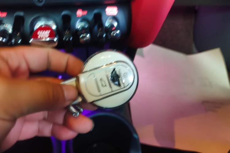 Used MINI 2021 1.5T COOPER Racing Edition Five-Door Model Interior 1