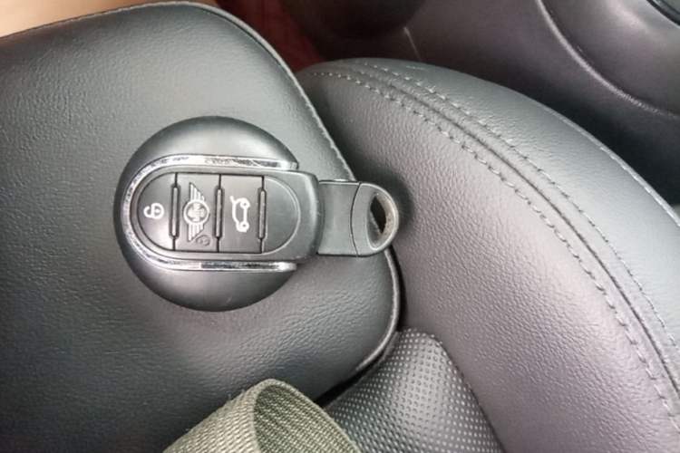 Used MINI 2021 1.5T COOPER Classic Edition Interior 1