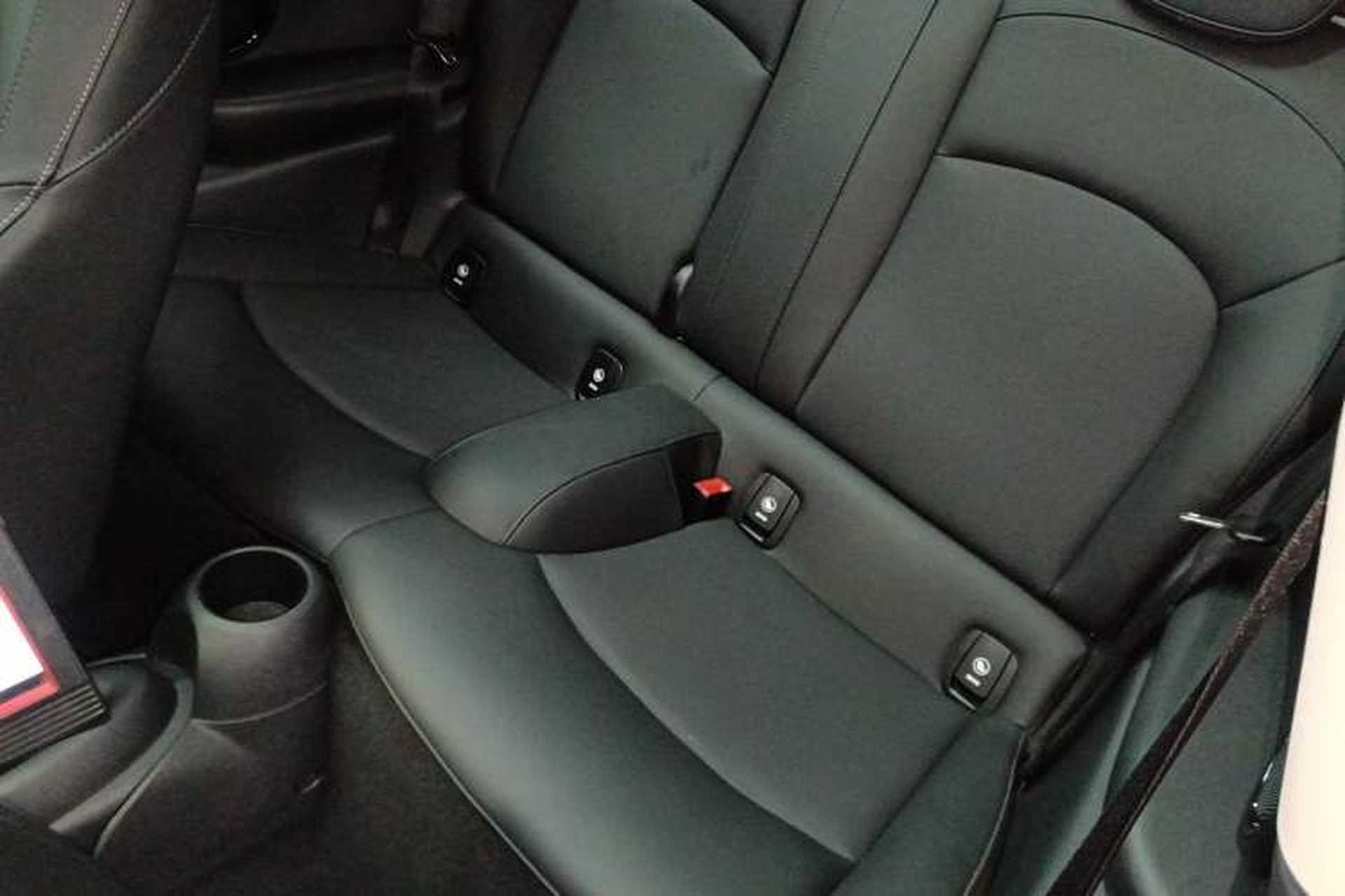 Used MINI 2021 1.5T COOPER Classic Edition Interior 4