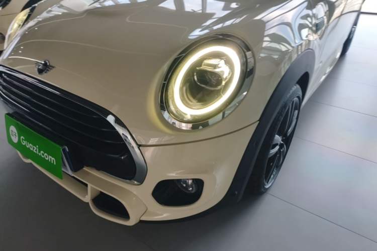 Used MINI 2021 1.5T COOPER Racing Edition Five-Door Model Left Front Headlight