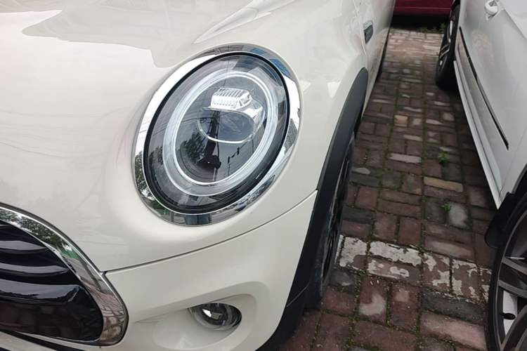 Used MINI 2021 1.5T COOPER Classic Edition Five-Door Version Left Front Headlight