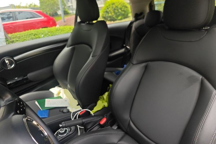 Used MINI 2021 1.5T COOPER Artist Left Front Seat