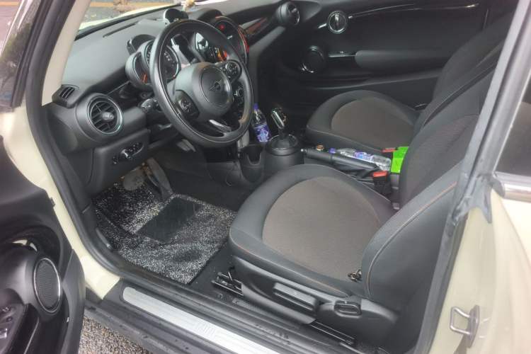 Used MINI 2021 1.5T ONE PLUS Left Front Seat